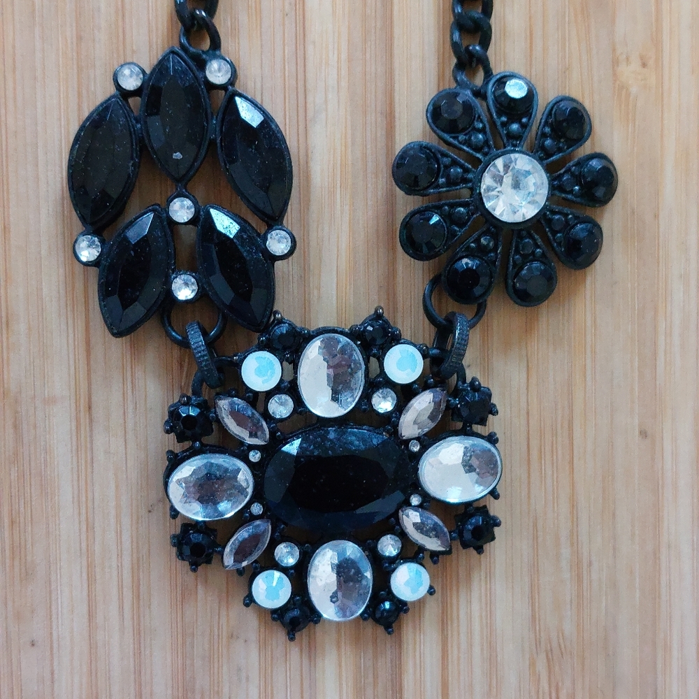 Robert Ross black and rhinestone necklace, very unique statement!